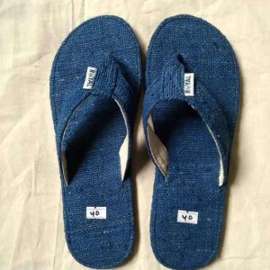 Blue Woven Flip‑Flops — Size 40 (ROYAL)