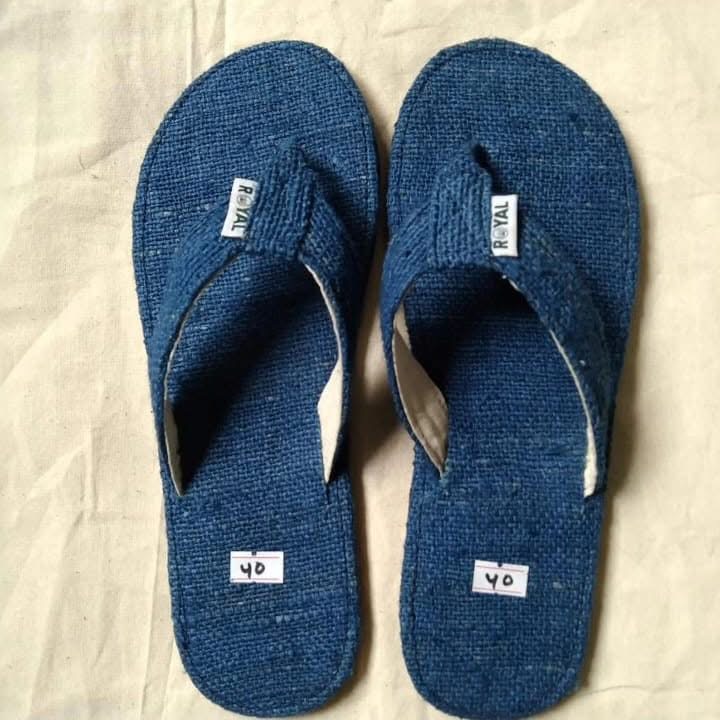 Blue Woven Flip‑Flops — Size 40 (ROYAL)